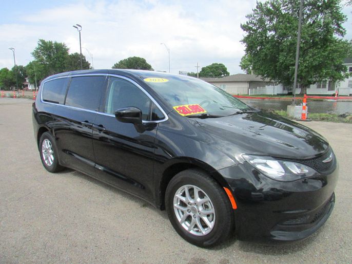 2023 Chrysler Voyager
