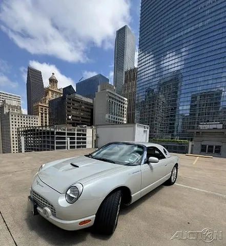 2005 Ford Thunderbird