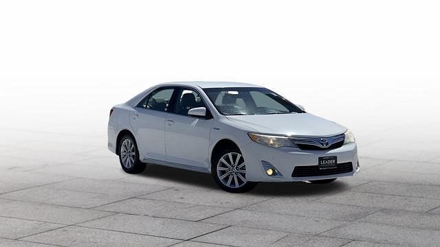 2013 Toyota Camry XLE image 0
