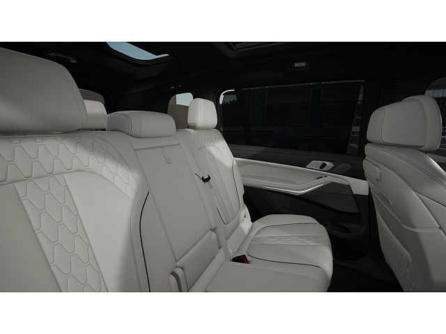 2026 BMW X7