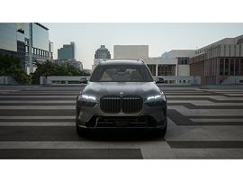 2026 BMW X7