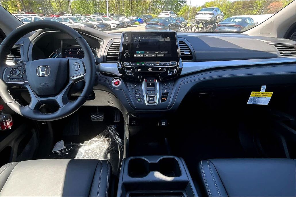 2024 Honda Odyssey EX image 4