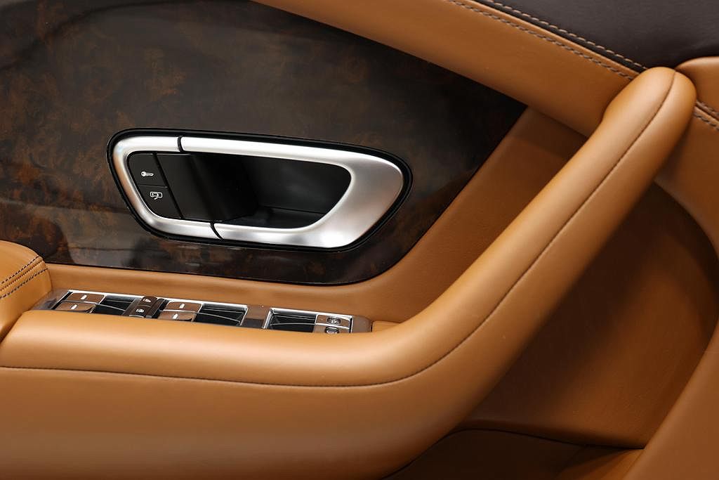 2012 Bentley Continental GT image 10