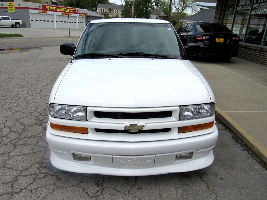 1999 Chevrolet S-10 null image 1