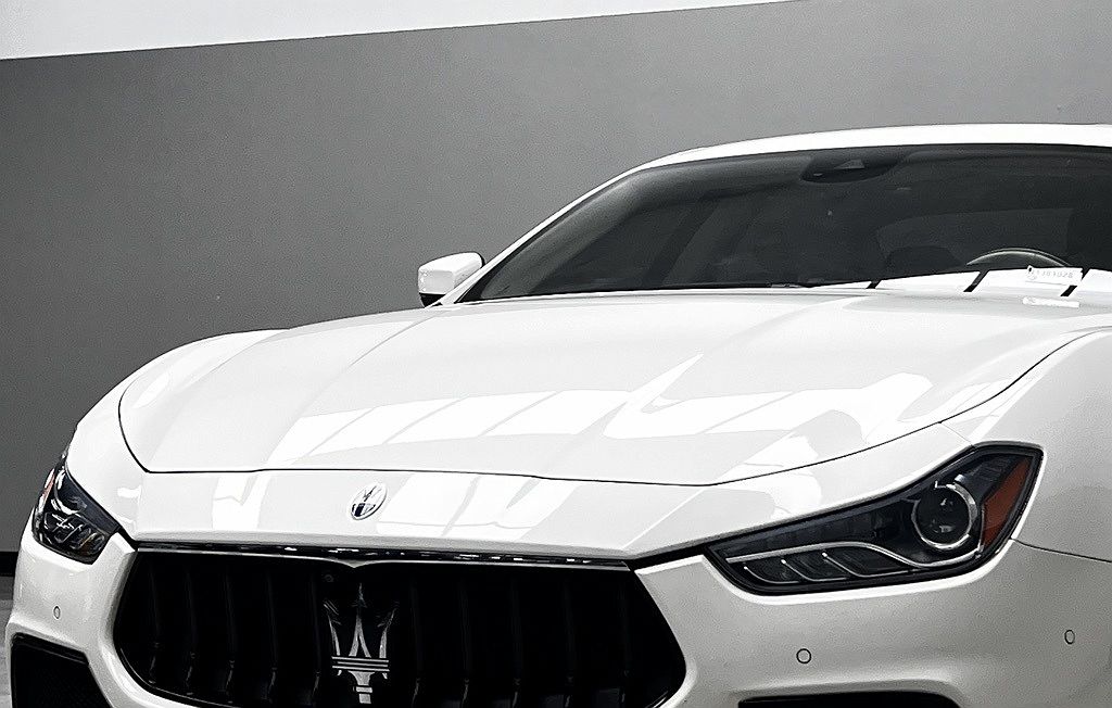 2022 Maserati Ghibli Modena image 1