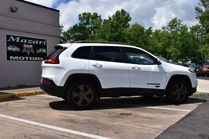 2017 Jeep Cherokee