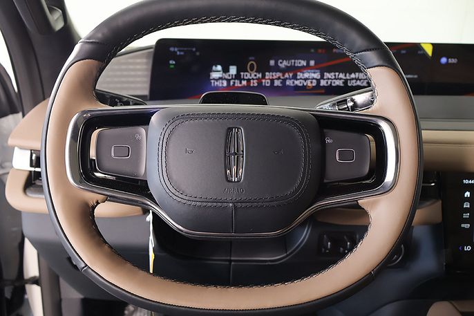 2027 Lincoln Navigator L