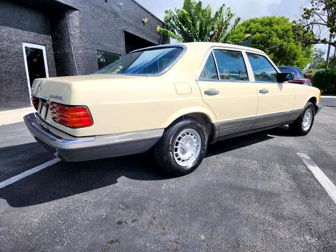 1981 Mercedes-Benz 300