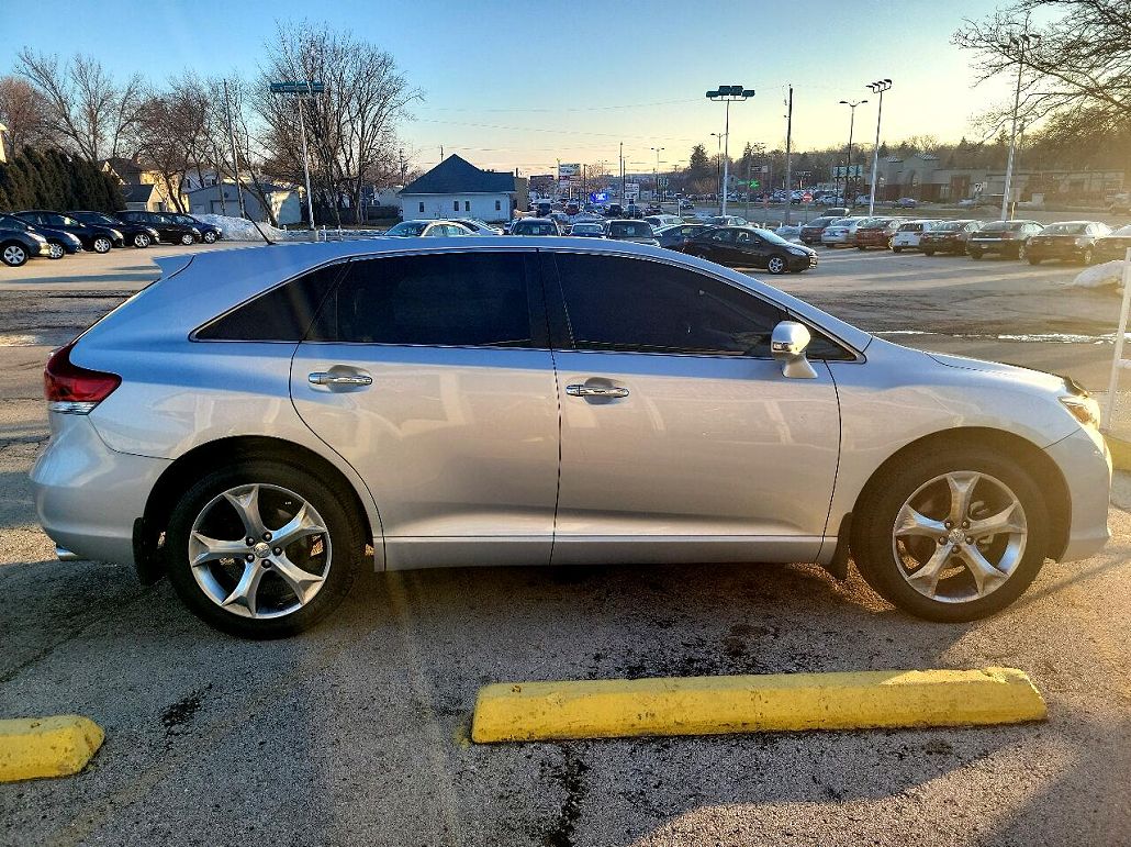 2014 Toyota Venza Limited image 4