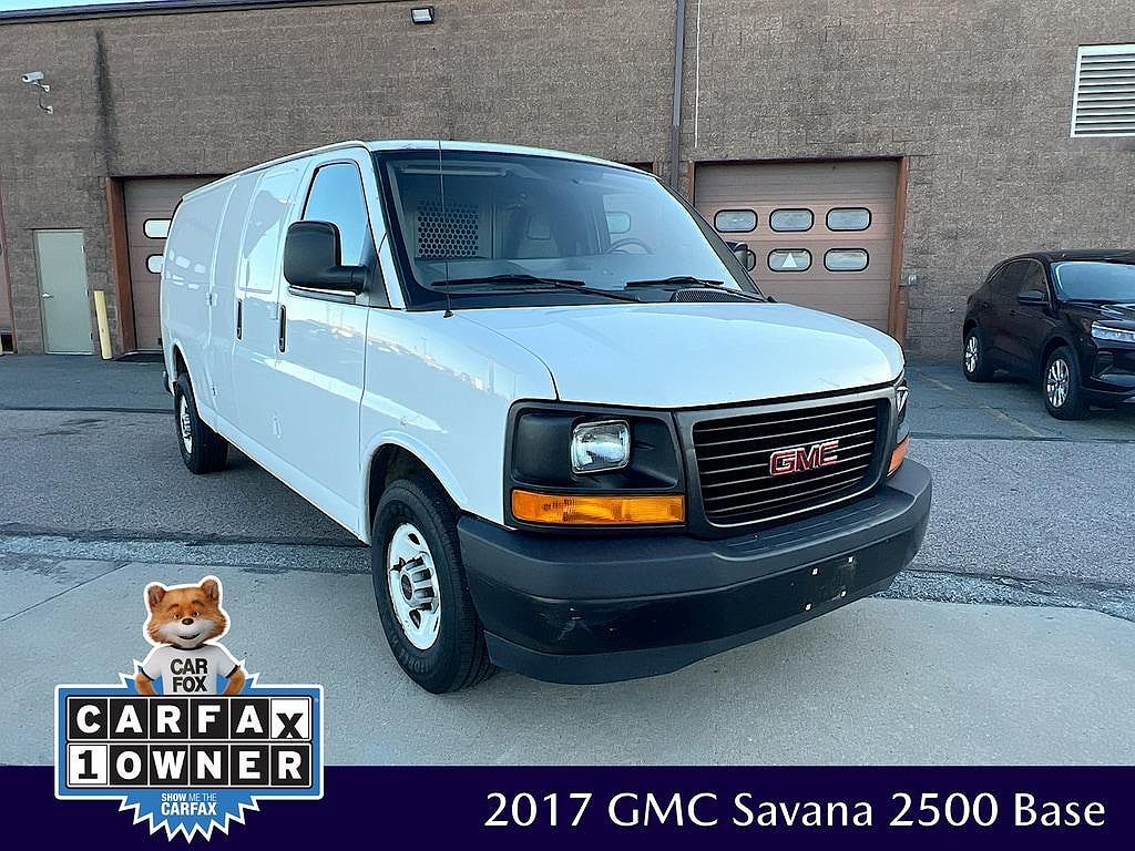 2017 GMC Savana 2500 image 0