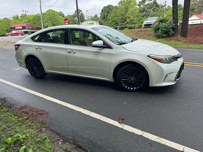 2016 Toyota Avalon