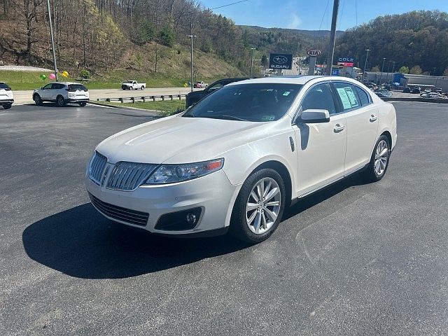 2011 Lincoln MKS null image 2