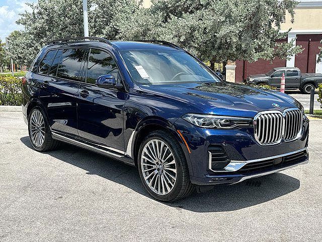2022 BMW X7