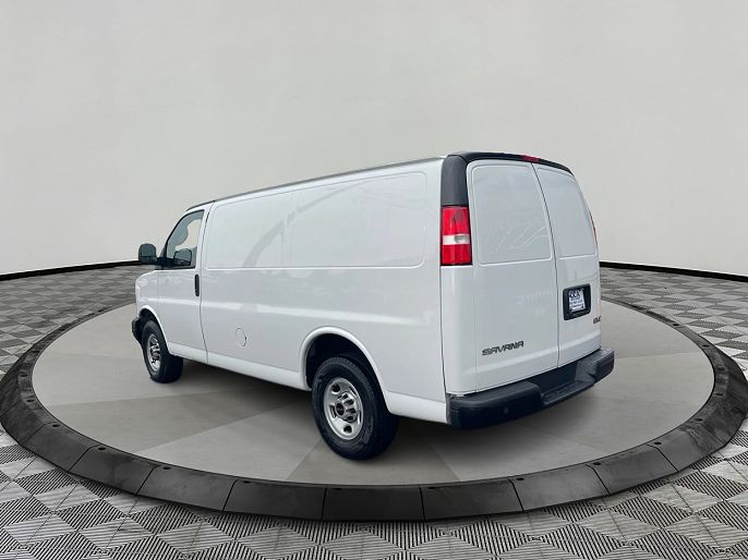 2022 GMC Savana