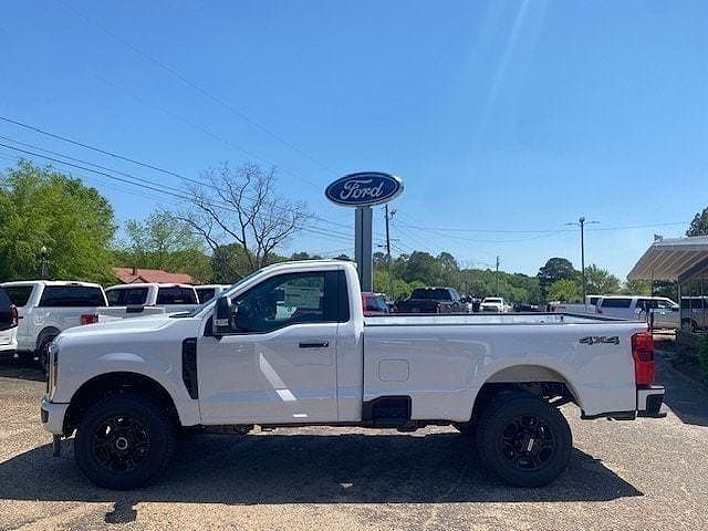 2025 Ford F-350