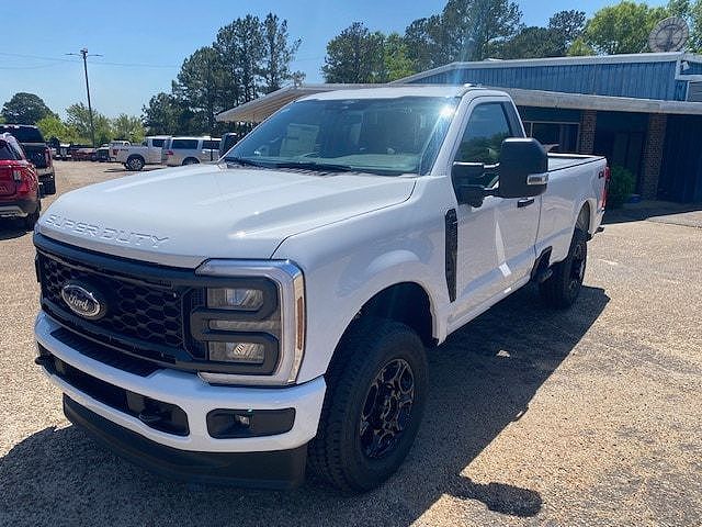 2025 Ford F-350