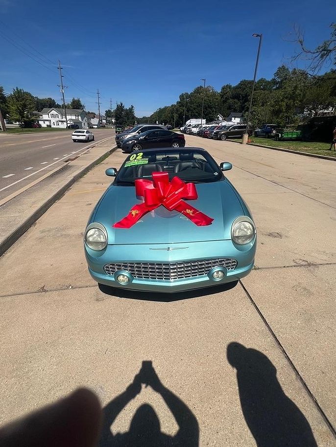 2002 Ford Thunderbird