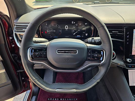 2025 Jeep Grand Wagoneer Base photo 11