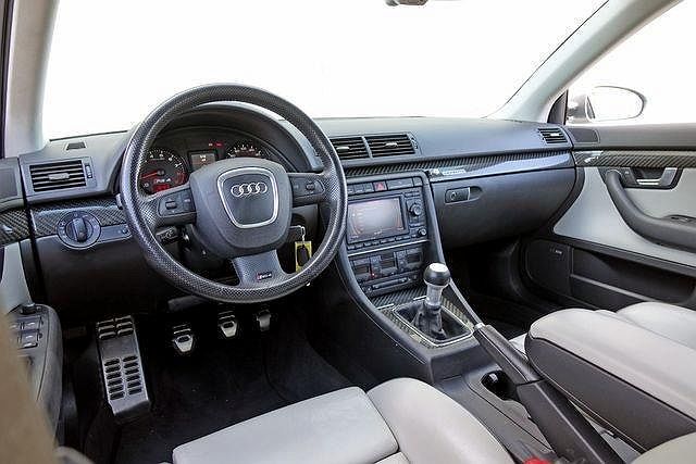 2007 Audi RS4 null image 37
