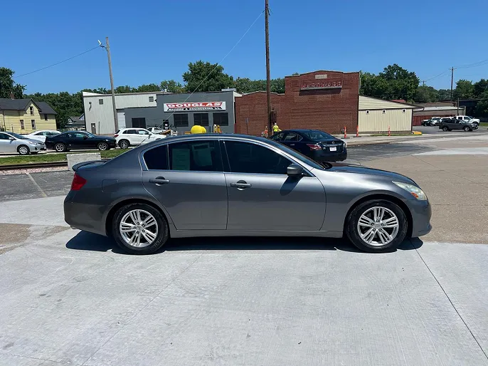 2010 Infiniti G37