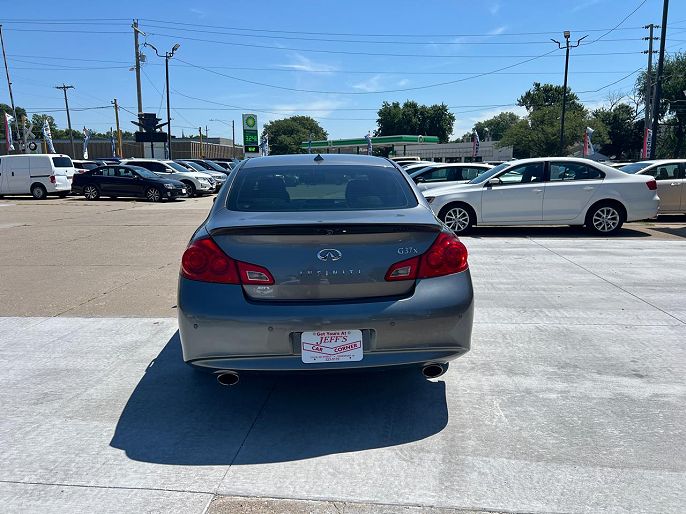 2010 Infiniti G37