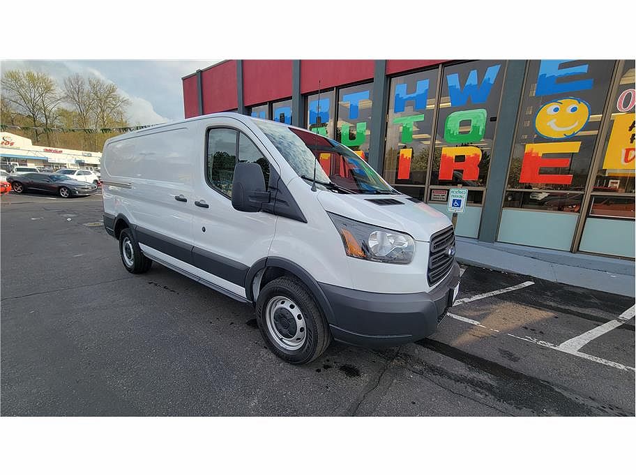 2018 Ford Transit null image 0