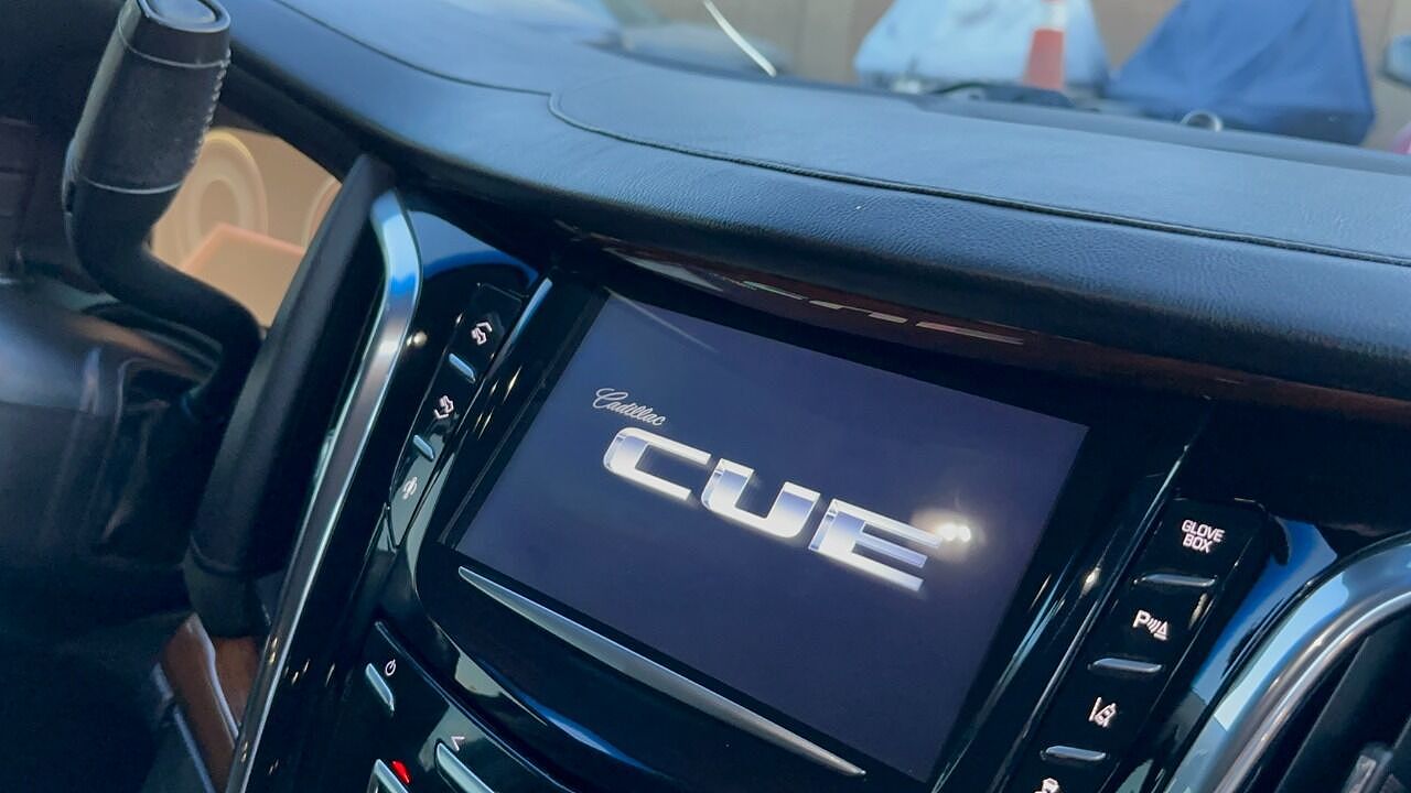 2015 Cadillac Escalade ESV image 5