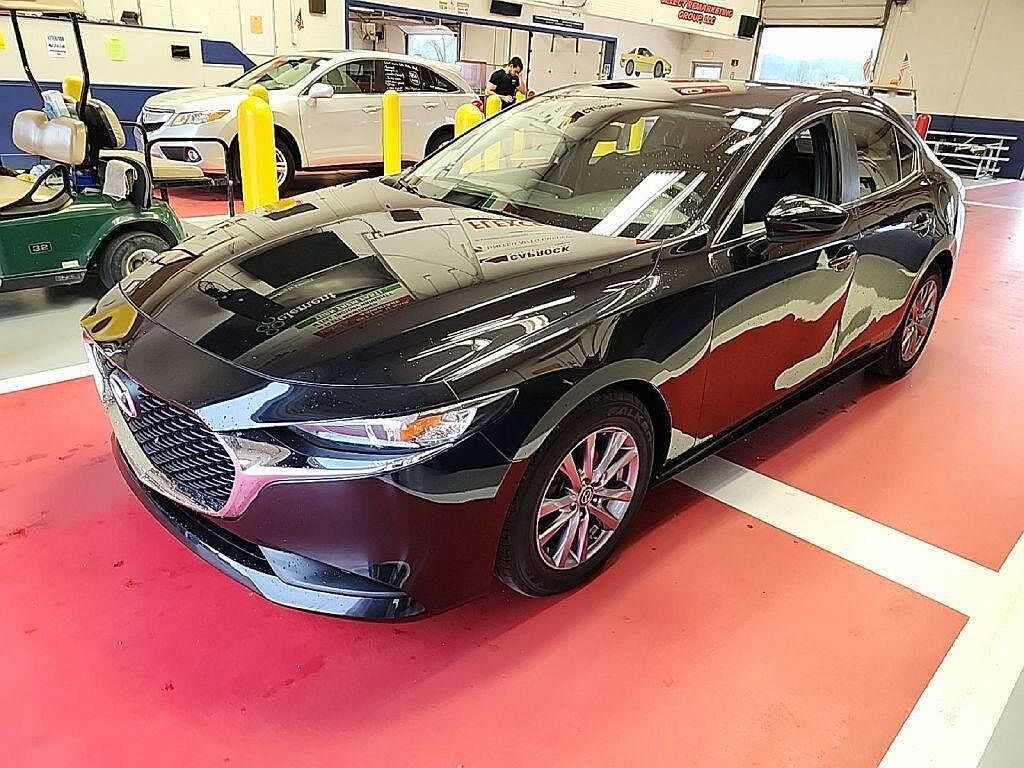 2019 Mazda Mazda3 Base image 0
