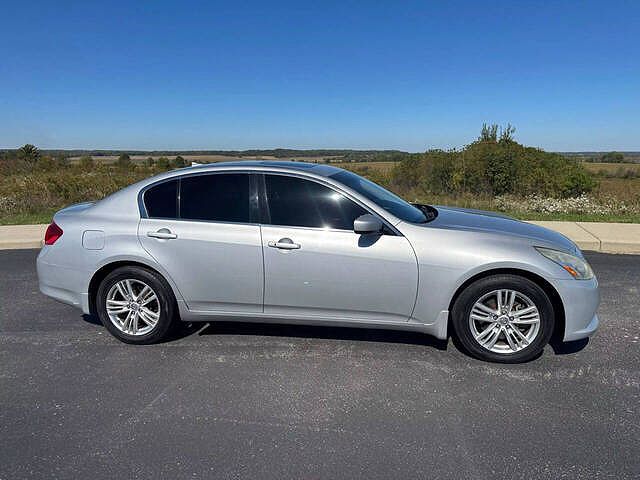 2013 Infiniti G37