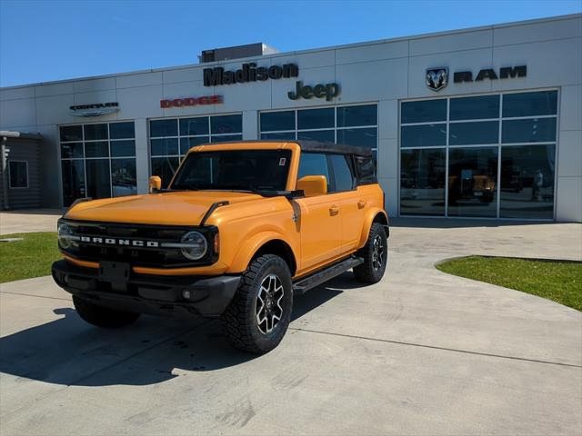 2021 Ford Bronco Outer Banks image 0