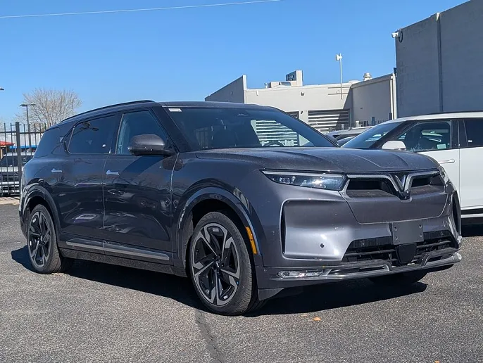 2024 VinFast VF9