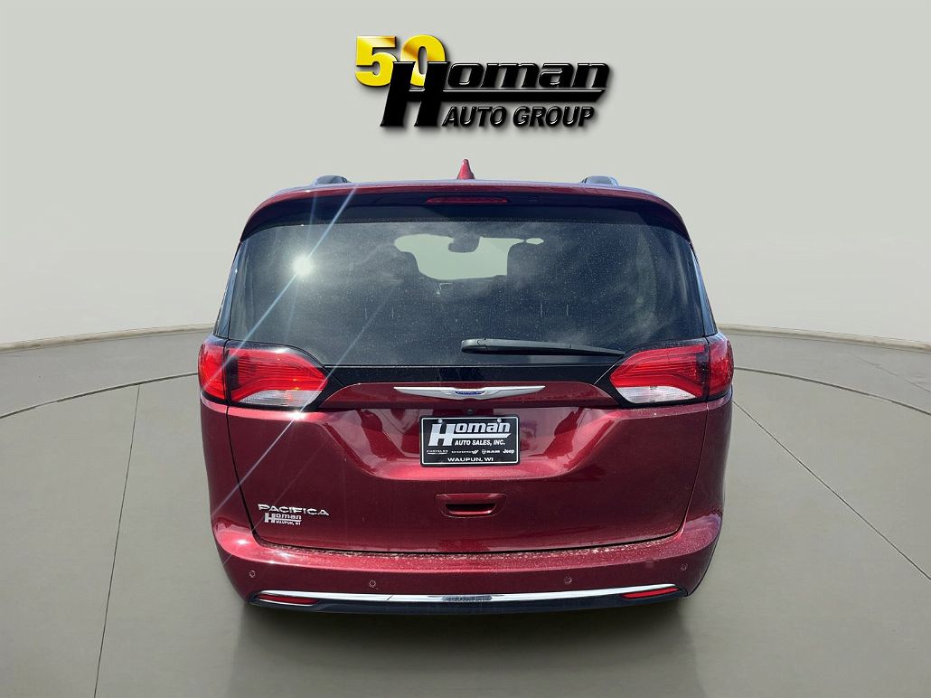 2019 Chrysler Pacifica Touring-L image 5