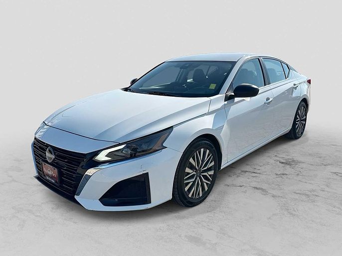 2025 Nissan Altima