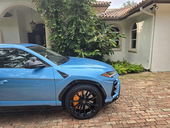 2022 Lamborghini Urus