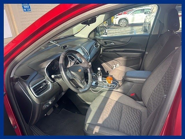 2018 Chevrolet Equinox LT image 4