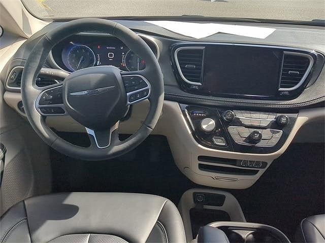 2023 Chrysler Pacifica Touring-L image 13