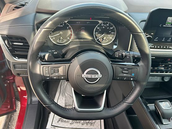 2023 Nissan Rogue SL photo 3