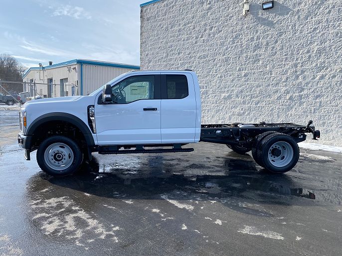 2025 Ford F-550