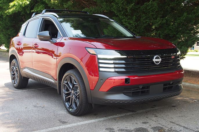 2025 Nissan Kicks
