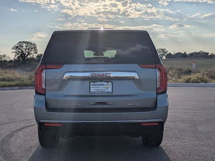 2023 GMC Yukon XL