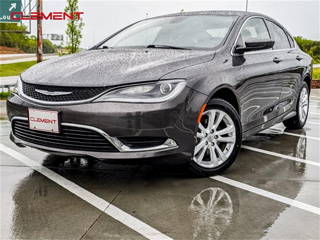 2016 Chrysler 200 Limited image 0