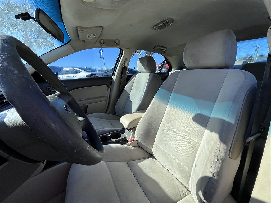 2007 Ford Fusion S image 13