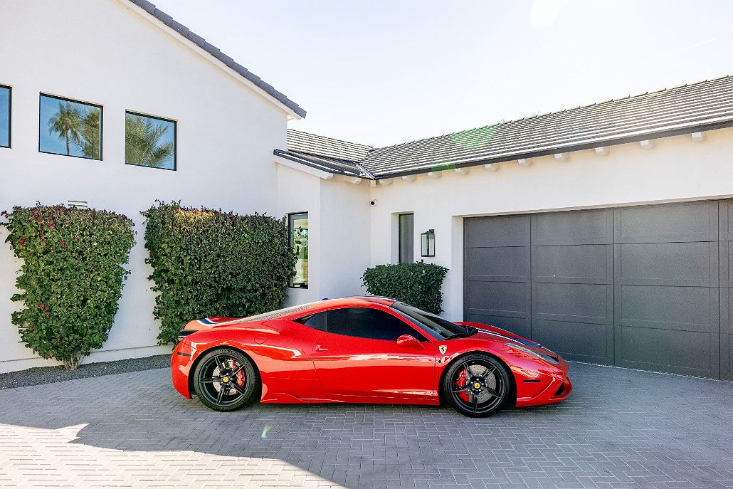 2015 Ferrari 458 Speciale image 2