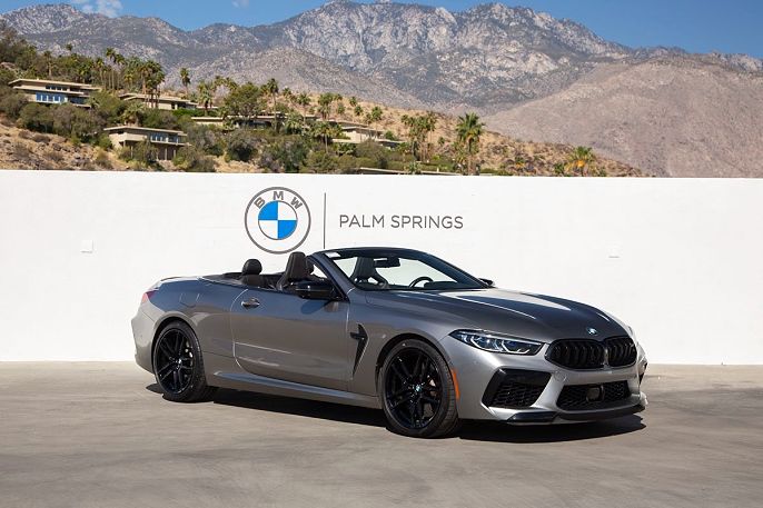 2022 BMW M8
