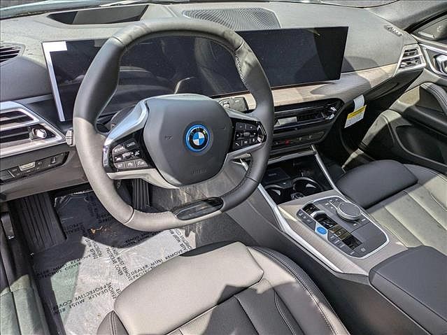 2025 BMW i4