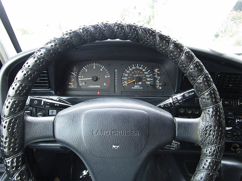 1994 Toyota Land Cruiser null image 18