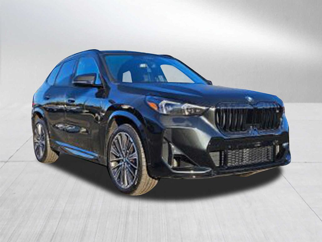 2024 BMW X1 M35i image 2
