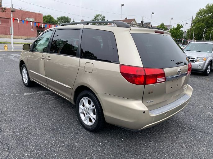 2005 Toyota Sienna