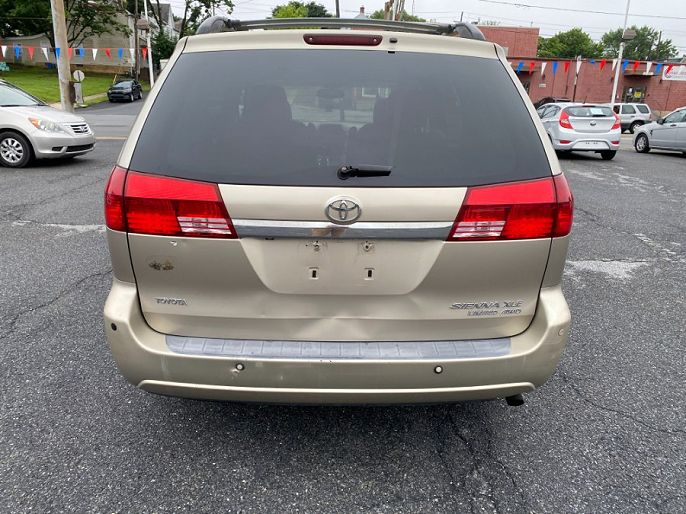 2005 Toyota Sienna