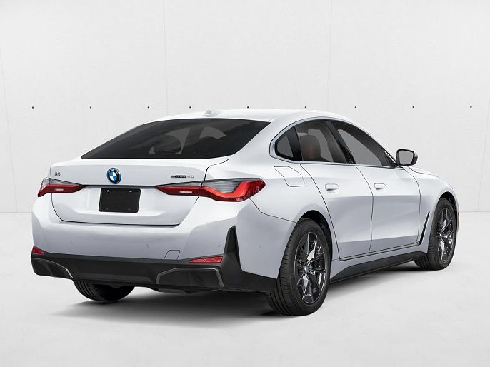 2026 BMW i4